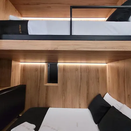 Apartamento Industrial - Le Petit Bati Volos