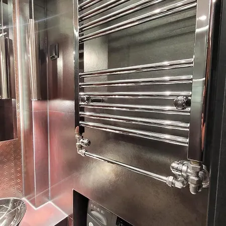 Industrial - Le Petit Bati