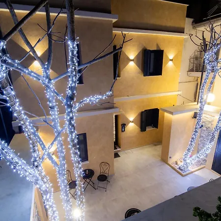 Industrial - Le Petit Bati Apartment